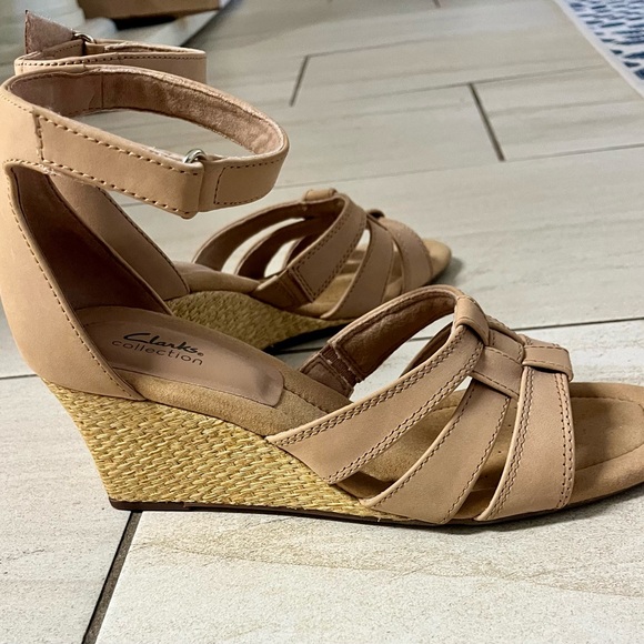 Clarks Shoes - Clark’s tan wedge sandals
9